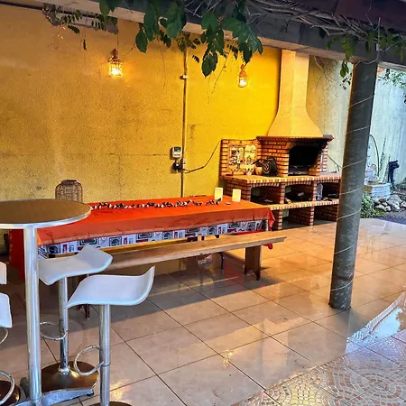 Mountain'S House Apartment Agadao